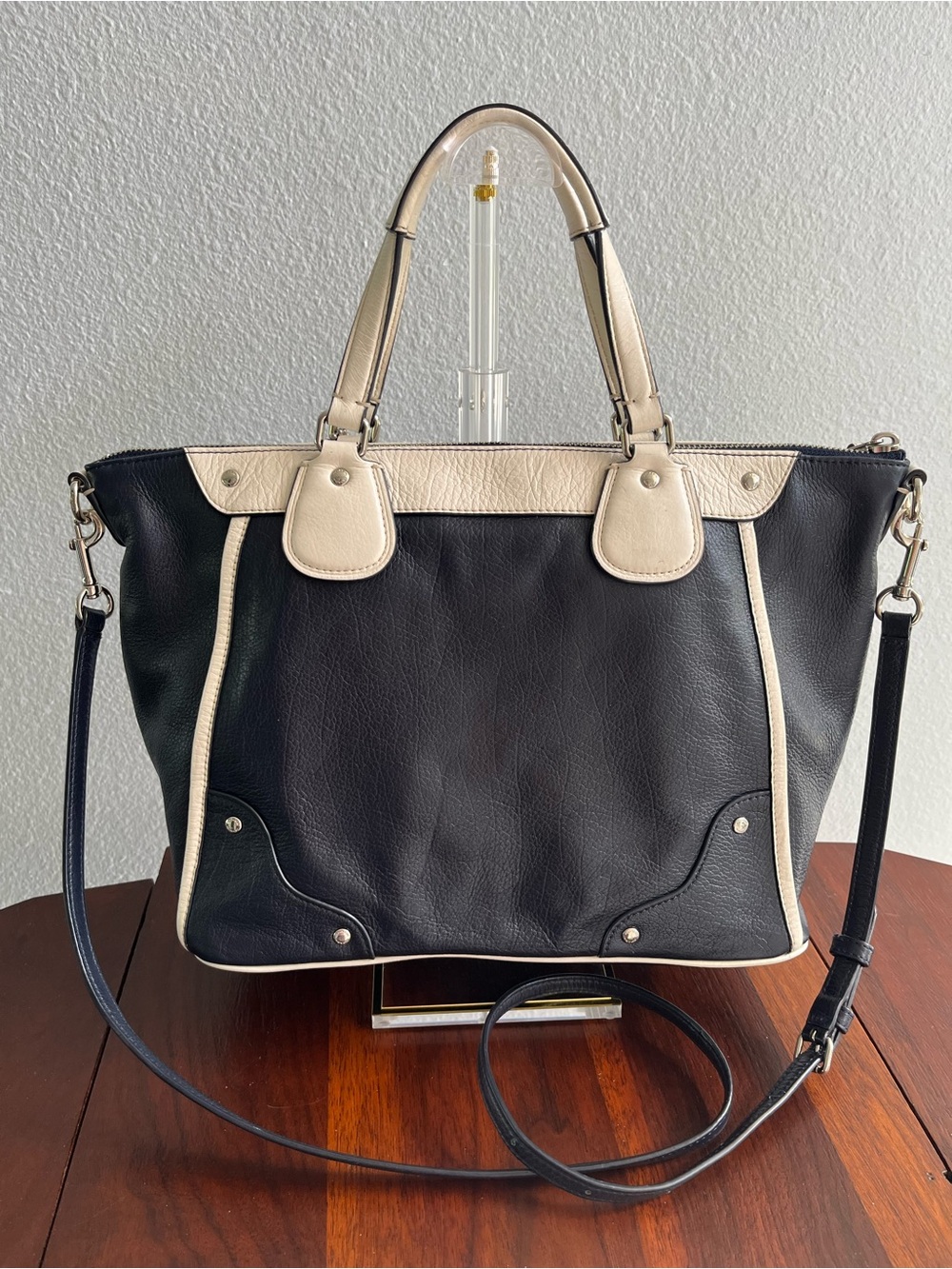Coach Mickie Spectator Leather Satchel Tote in Chalk/Navy F37679 EUC - Picture 2 of 13